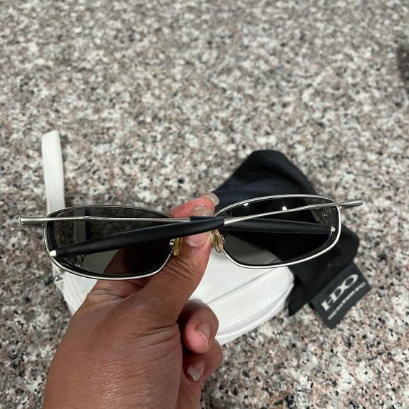 🎊HOST PICK🎊VINTAGE OAKLEY PRESCRIBED MENS EYEGLASSES - Picture 5 of 9